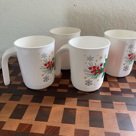 4 Tupperware Ilumina Poinsettia Festive Holiday Stackable Mugs Red White 350ml - Picture 11 of 14